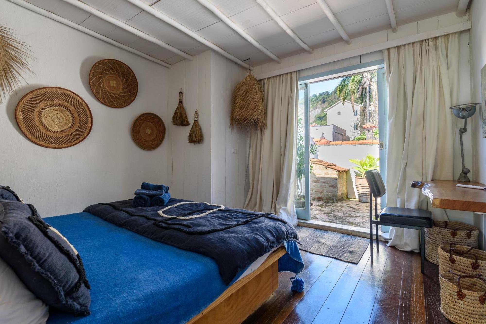 Apartemen Samambaia *